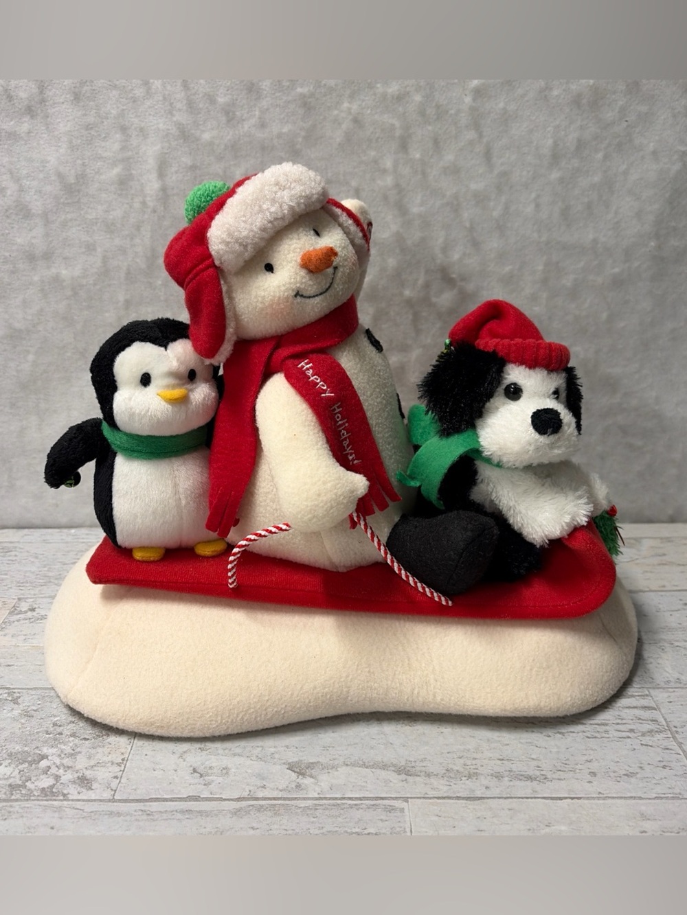 Hallmark Jingle Pals 2007 Snowman Sleigh Ride Musical Animated Sled Penguin Dog